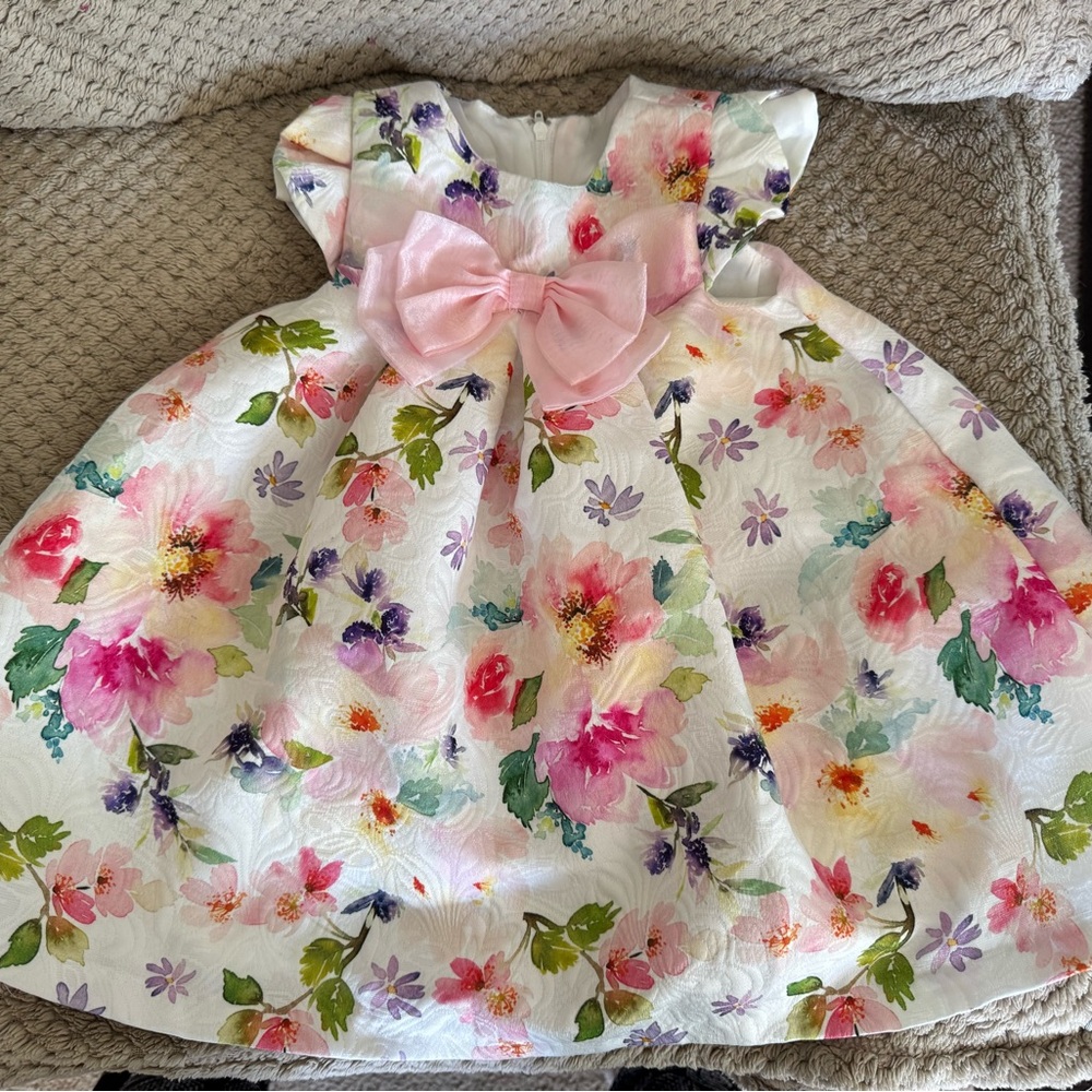 Floral Iris &Ivy Baby Dress with Pink Bow like new 18 mths